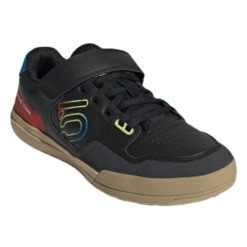 Five Ten Hellcat Cycling Shoe - Men's 18 Five Ten Hellcat Cycling Shoe - Men's -Troy Lee Cycling Shop 1021476 800 auto