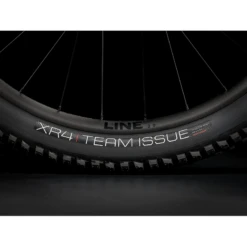 Trek Roscoe 9 Bike - 2023 -Troy Lee Cycling Shop 1037688 800 auto